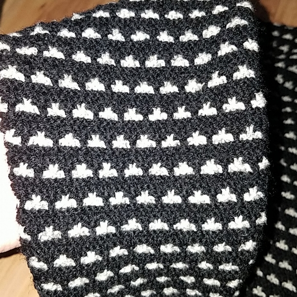 Vintage 70s Black and White Sweater - Picture 4 of 8